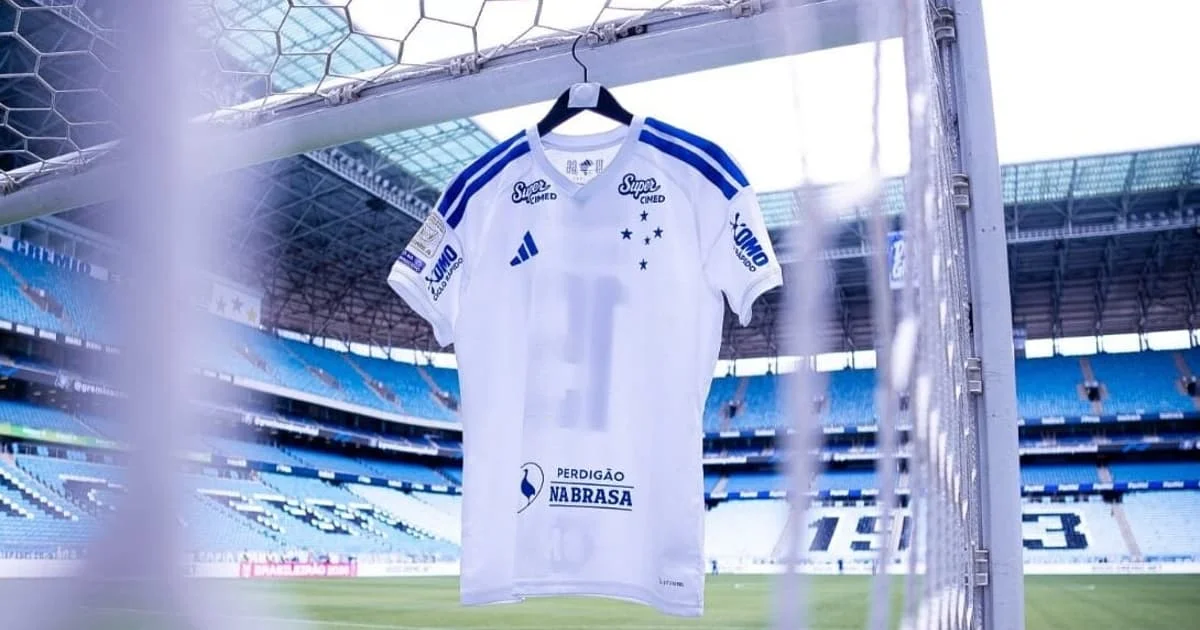 Em busca do G4, Cruzeiro aposta em nova formação contra o Grêmio em confronto decisivo