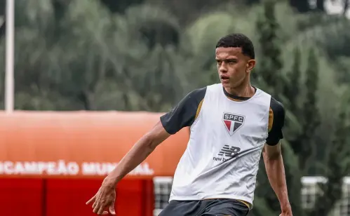 Dorival Júnior toma decisão sobre Osório após pressão nas redes