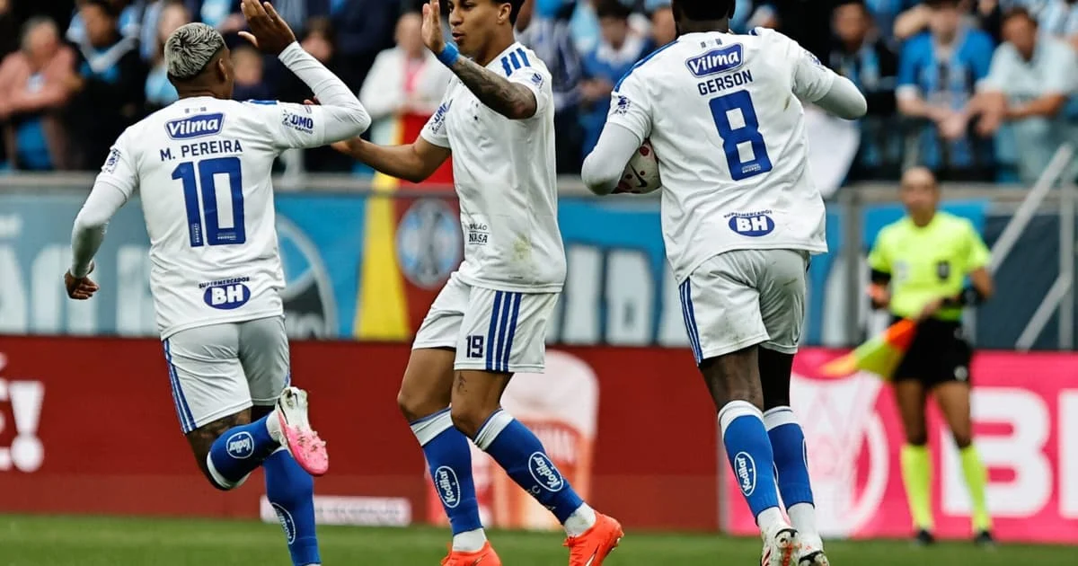 Kaio Jorge brilha com hat-trick e Cruzeiro se firma no G4 após triunfo sobre o Grêmio