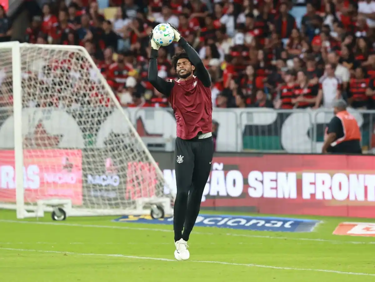 Possiveis saídas: Corinthians aposta em jogadores da seleção para reverter crise financeira antes do fim do ano