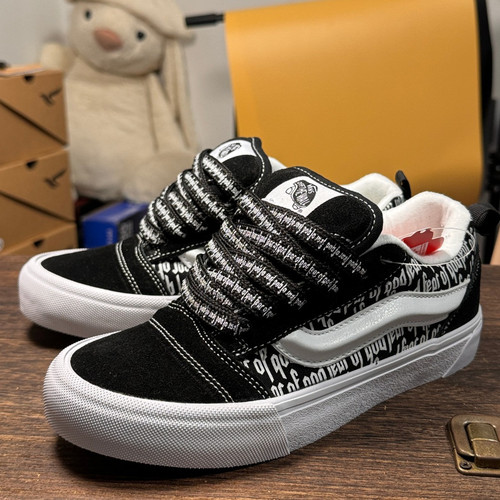 Vans Classics Knu Skool Fog.jpg