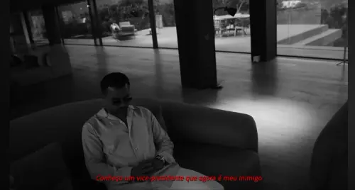 "Vice é meu inimigo"! Memphis Depay lança clipe com sede do Timão em chamas e diversas indiretas a diretoria! Confira