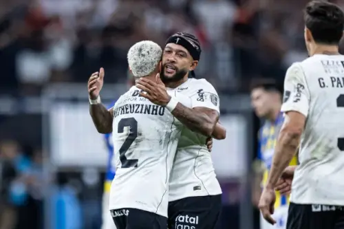 Recado enigmático! Memphis desabafa nas redes após ser decisivo na Libertadores