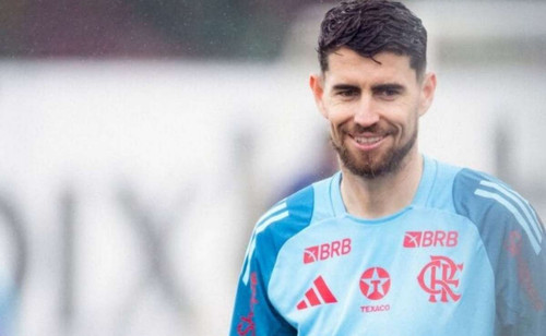 Diálogo entre Gerson e Jorginho gera grande discussão nas redes sociais