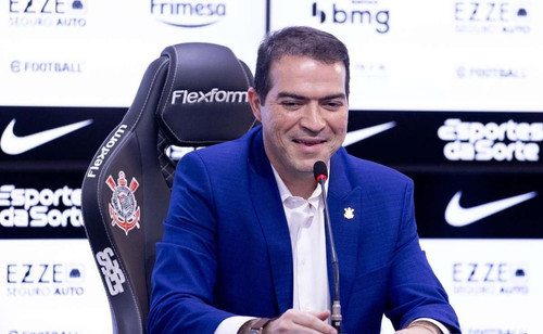 Marcelo Paz avalia possíveis reforços para fortalecer o Corinthians para o restante da temporada