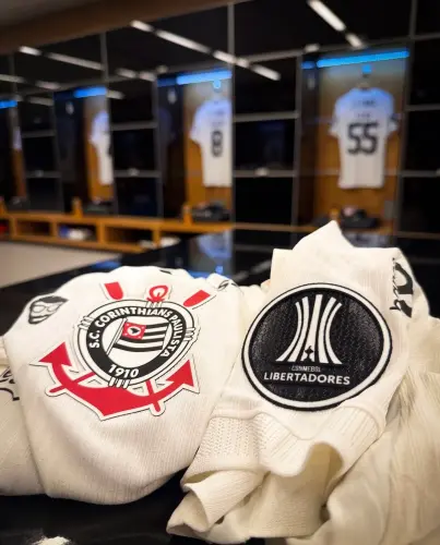 URGENTE! Corinthians não paga direitos de imagem e chega a 2 meses de atraso com o elenco
