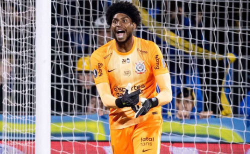 Bastidores do Corinthians: Hugo Souza Compartilha Insights do Dia a Dia no Clube