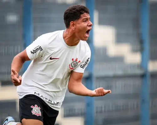 Corinthians cede em disputa com Palmeiras e volta a grupo de clubes formadores