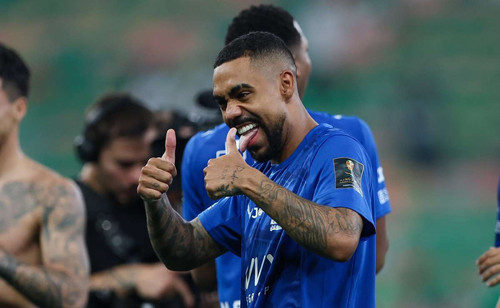 Malcom avança em negociações e deve assinar contrato de três anos com novo clube após passagem pelo Corinthians