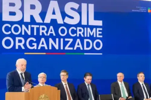 Governo federal e estado formalizam parcerias para retomar territórios e proteger corredores logísticos no Rio