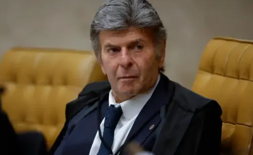 PF descobre mensagens de Vorcaro com filho de Fux para destravar precatório de R$ 5 bilhões
