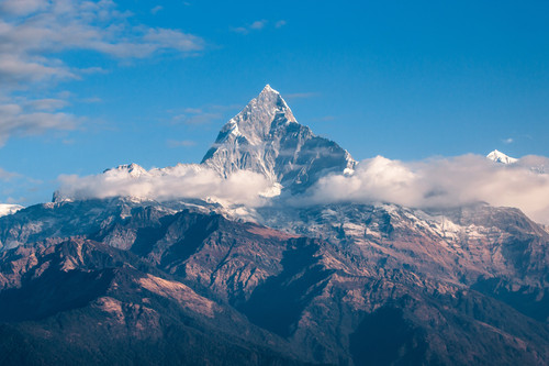 himalayas mountain peak clouds mountains cold daylight 5k 4872x3248 1183.jpg