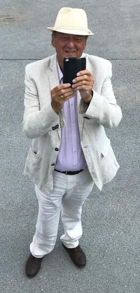 Steven in zomerteneu.jpg