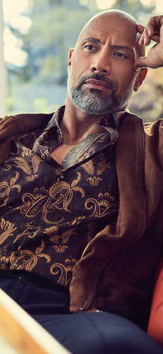 male dwayne johnson instyle 2017 sr 1242x2688.jpg