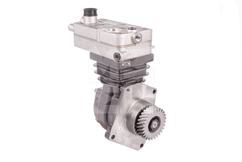M7004101.jpg