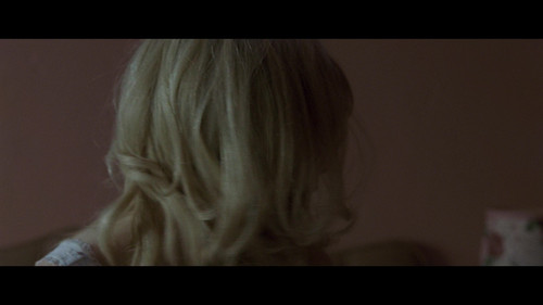 Last.Night.in.Soho.2021.UHD.BluRay.2160p.DV.HDR.x265.10bit.Atmos.TrueHD.7.1 UBits 005116.jpg