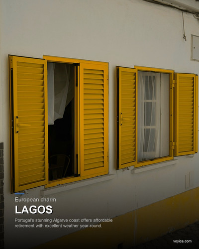 slide 02 lagos.jpg