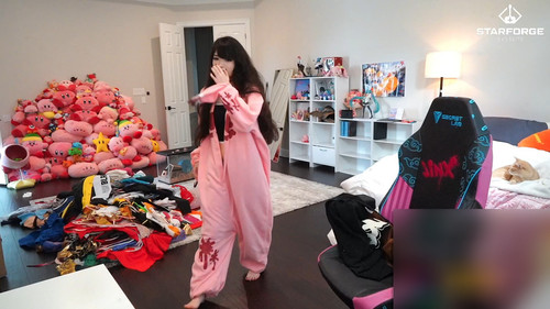 Emily 'Emiru' Schunk 8051821.jpg