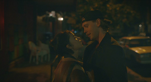 Caught.Stealing.2025.1080p.BluRay.CZ EN.DD+7.1.Atmos.x265 r00t.mkv 20260314 231635.079.jpg