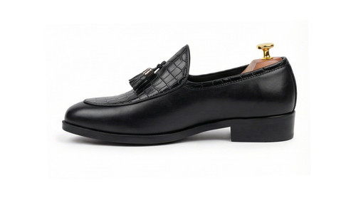 BKS 42 BLK 01.jpg