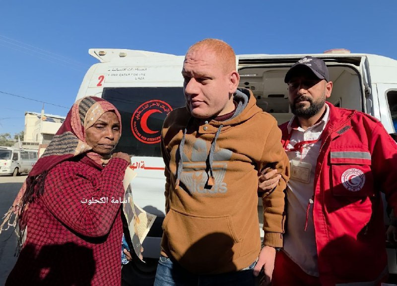 متابعة| أسماء الأسرى المحررين الأربعة الذين وصلوا إلى قطاع غزة، قبل قليل:

1⃣ محمد يوسف محمد أبو وردة
▪ العمر: 42 عامًا
▪ السكن: جباليا النزلة
▪ السجن...