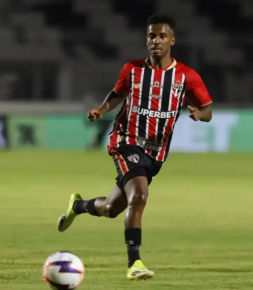 Craque cai para rival? Rui Costa comenta sobre interesse do Flamengo por Marcos Antônio