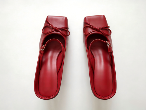 提取鞋子并多角度展示 (2).png