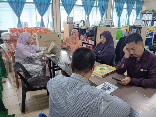 photo 6161057924315287503 y.jpg