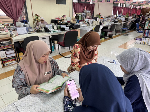 photo 6158908499342069098 y.jpg