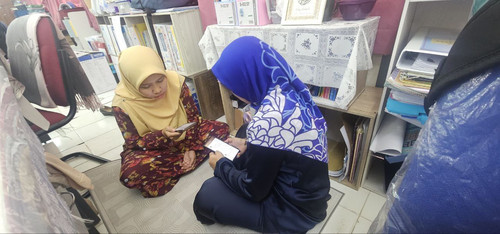 photo 6158908499342069093 y.jpg