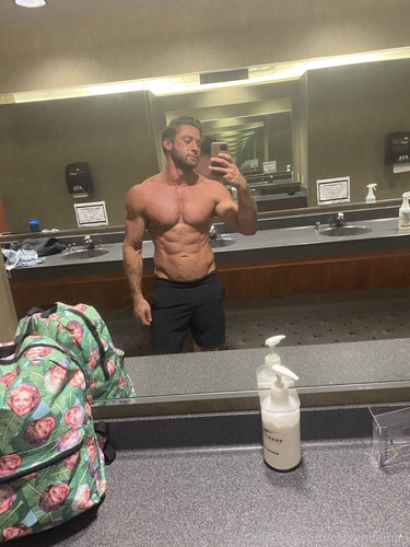 1536x2048 a14c17829b38dbbf4fc563a6e838627f.jpg