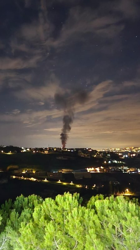 طيران الاحتلال يشن غارة على محطة «الأمانة» للمحروقات في بلدة خربة سلم، جنوب لبنان....