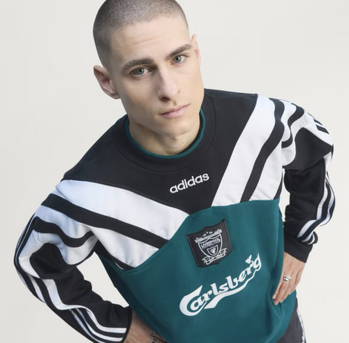 HCAz C8s W0AAZa Ia format jpg name large.jpg