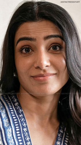 samantha 76856345245702.jpg