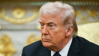 ترامب: المهمة مستمرة.. سنضرب إيران بقوة الليلة...