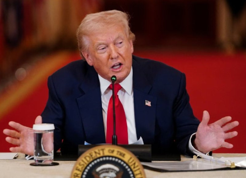 ترمب، لموقع "أكسيوس": أستطيع وقف الهجمات بأيّ لحظة؛ لعدم وجود أهداف تقريبًا لضربها في إيران، والحرب ستنتهي قريبًا....