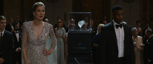 Now.You.See.Me.Now.You.Dont.2025.UHD.BluRay.CZ EN.TrueHD.7.1.Atmos.DoVi.HDR.x265 E.mkv 20260212 0005.jpg