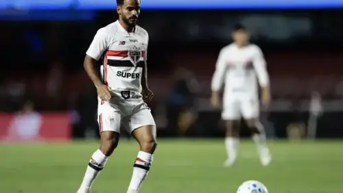 Crespo ajusta esquema, São Paulo vence e mostra evolução