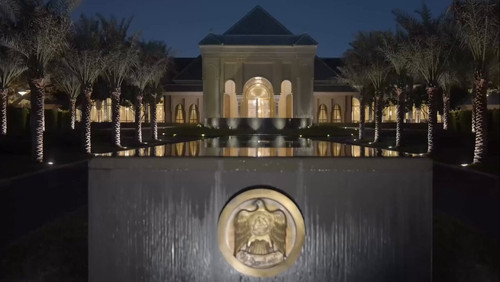 EamEPRyGv5iKgk4A.jpg