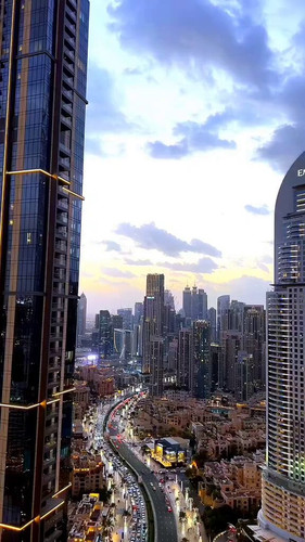 JYIPRQHenK0cBUd7.jpg