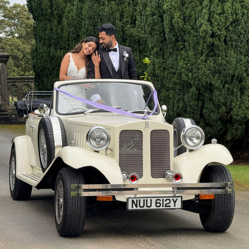 Classic Wedding Car Hire Nottingham – Arrive in Style.jpg