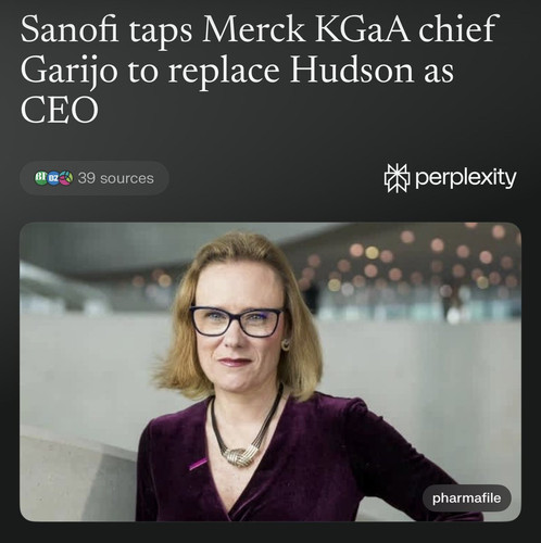 HA8pkFWaAAAT4rp.jpg