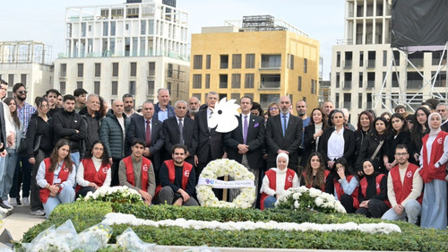 HA9PxKrbsAMqa71.jpg