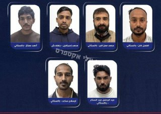 النيابة العامة في البحرين تطالب بعقوبة الإعدام لستة أجانب وثقوا مواقع استهدفتها الطائرات المسيرة والصواريخ الإيرانية في البحرين، وذلك بتهمة الخيانة وم...