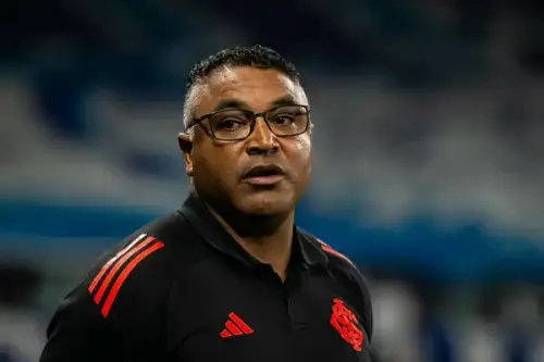 São Paulo busca anúncio imediato de novo técnico após demissão de Crespo