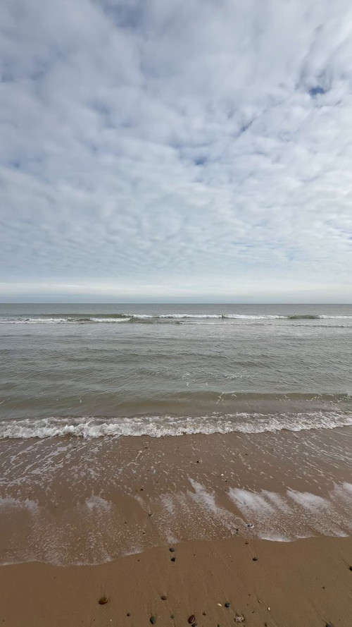 E GtJIRfCEhli7jm.jpg