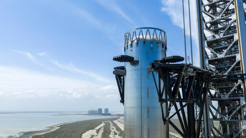 HC OYT1aMAQigzH?format=jpg.jpg