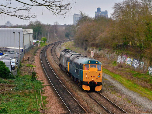 HC kygBaMAMWxWN?format=jpg.jpg