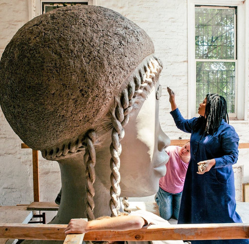 HC 1o7mWoAMCefC?format=jpg.jpg