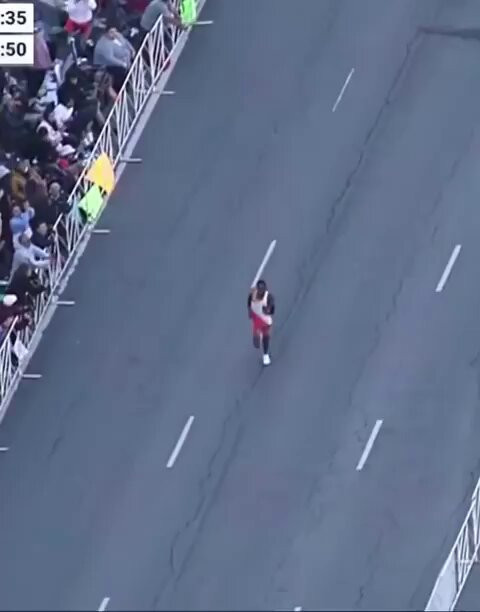 O Ii X WXBjgoLVw.jpg